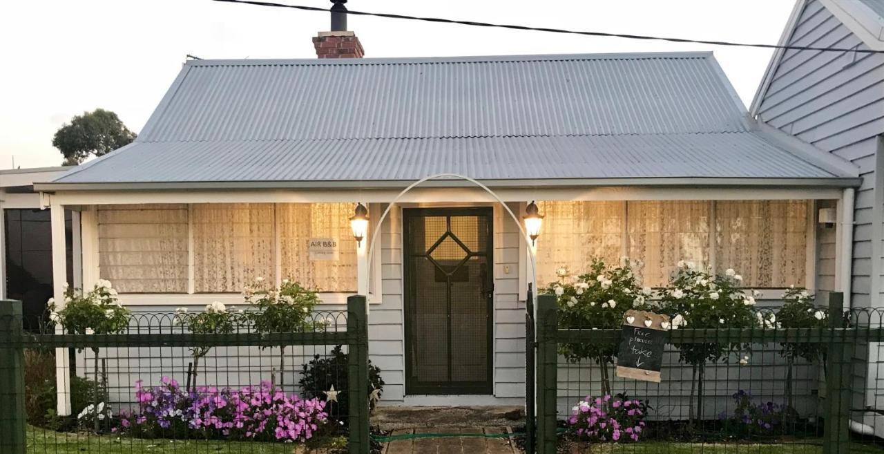 That Seaside Cottage - Fully Equipped Home, 4 Bedrooms On The Foreshore Tooradin Exterior photo