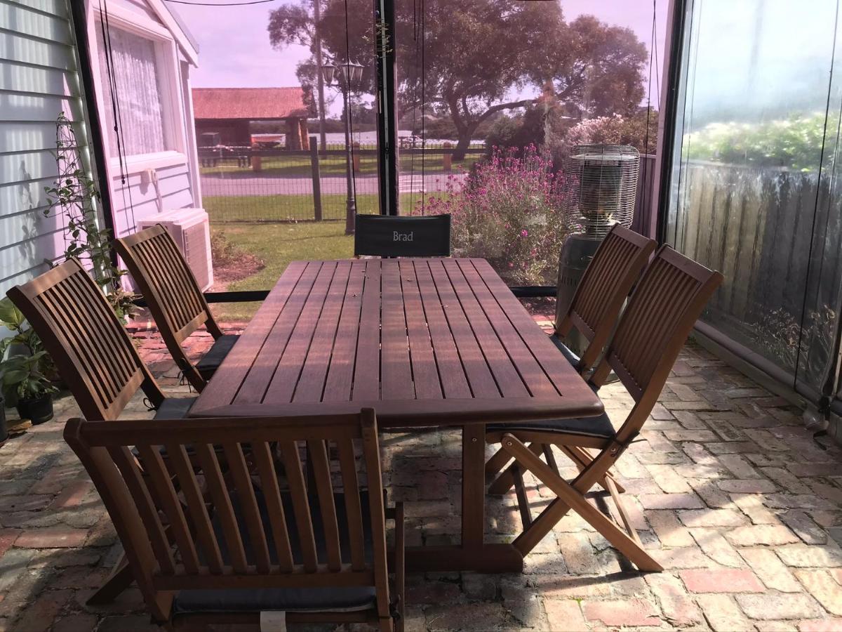 That Seaside Cottage - Fully Equipped Home, 4 Bedrooms On The Foreshore Tooradin Exterior photo